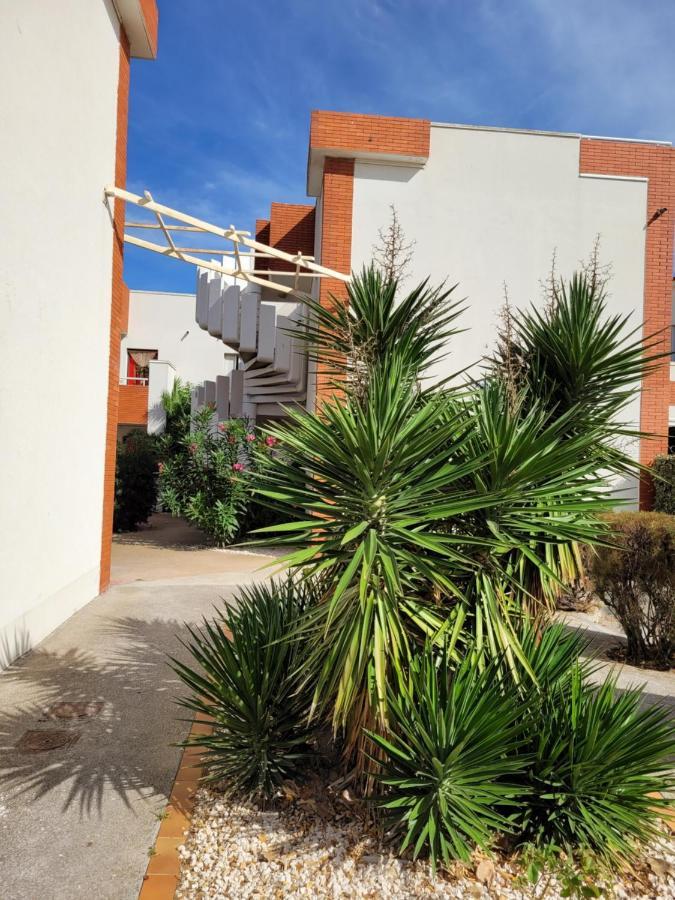 Tahiti Beach, T2 A La Mer, Piscine, Terrasse Et Parking Frontignan Exteriér fotografie