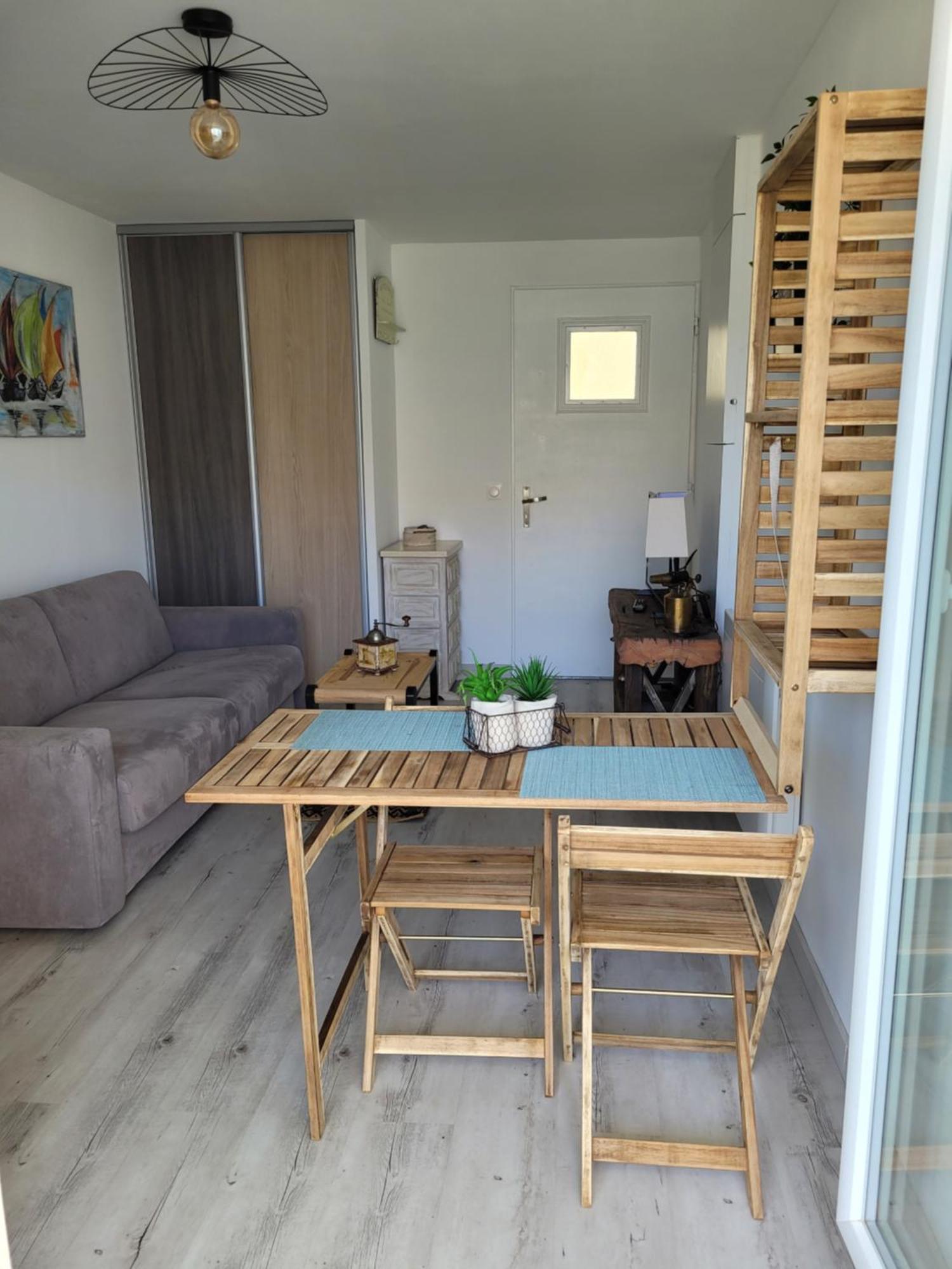 Tahiti Beach, T2 A La Mer, Piscine, Terrasse Et Parking Frontignan Exteriér fotografie